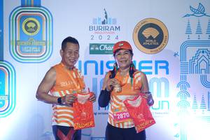 BIB: 
                            <button type="button" onclick="openModal(23595308)" class="btn btn-primary btn-sm float-right btn-popup" data-toggle="modal" data-target=".modal-high-quality">
                        <i class="fas fa-shopping-cart"></i> Add to Cart
                    </button>
                                            <button type="button" onclick="isThisMe(23595308, true)" class="btn btn-success btn-sm float-right btn-popup btn-isme hidden" data-toggle="tooltip" data-placement="bottom" title="นี่คือรูปของคุณใช่ไหม คลิกที่นี่เพื่อเอาเข้าอัลบั้ม">
                        <i class="fas fa-plus"></i> Add to album
                    </button>
                    <button type="button" onclick="isThisMe(23595308, false)" class="btn btn-warning btn-sm float-right btn-popup btn-isnotme hidden">
                        <i class="fas fa-ban"></i> Remove from album
                    </button>